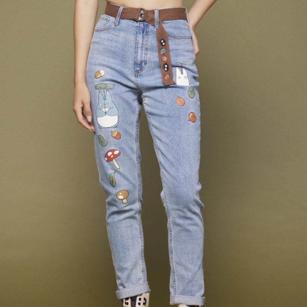 Her Universe Studio Ghibli‎ My Neighbor Totoro Mom Jeans Hot Topic